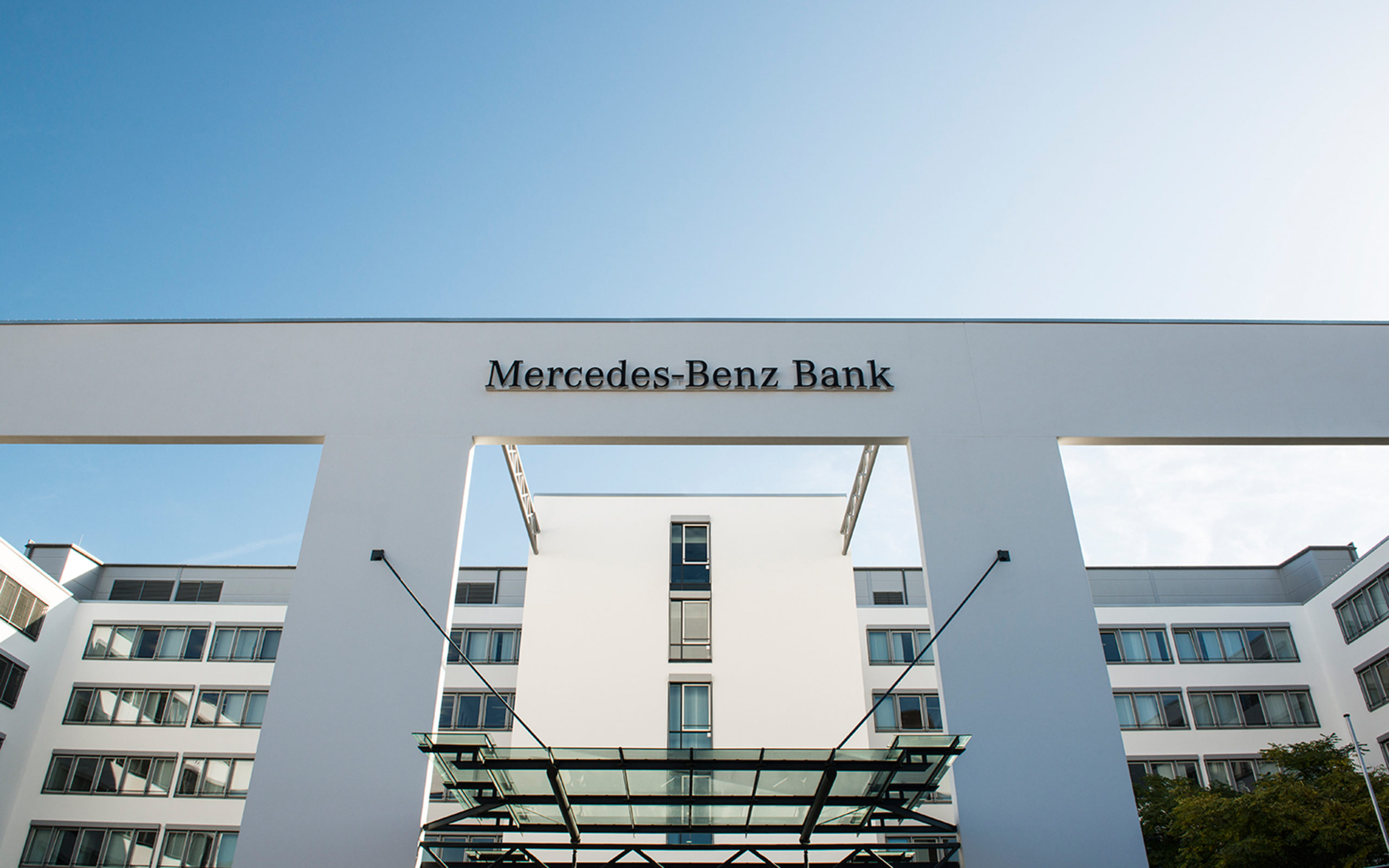 Vom Fahrzeugfinanzierer zum Mobilitätsdienstleister: Mercedes-Benz Bank wächst mit neuen ProduktenFrom vehicle finance provider to mobility service provider: Mercedes-Benz Bank grows with new products Mercedes Benz Bank