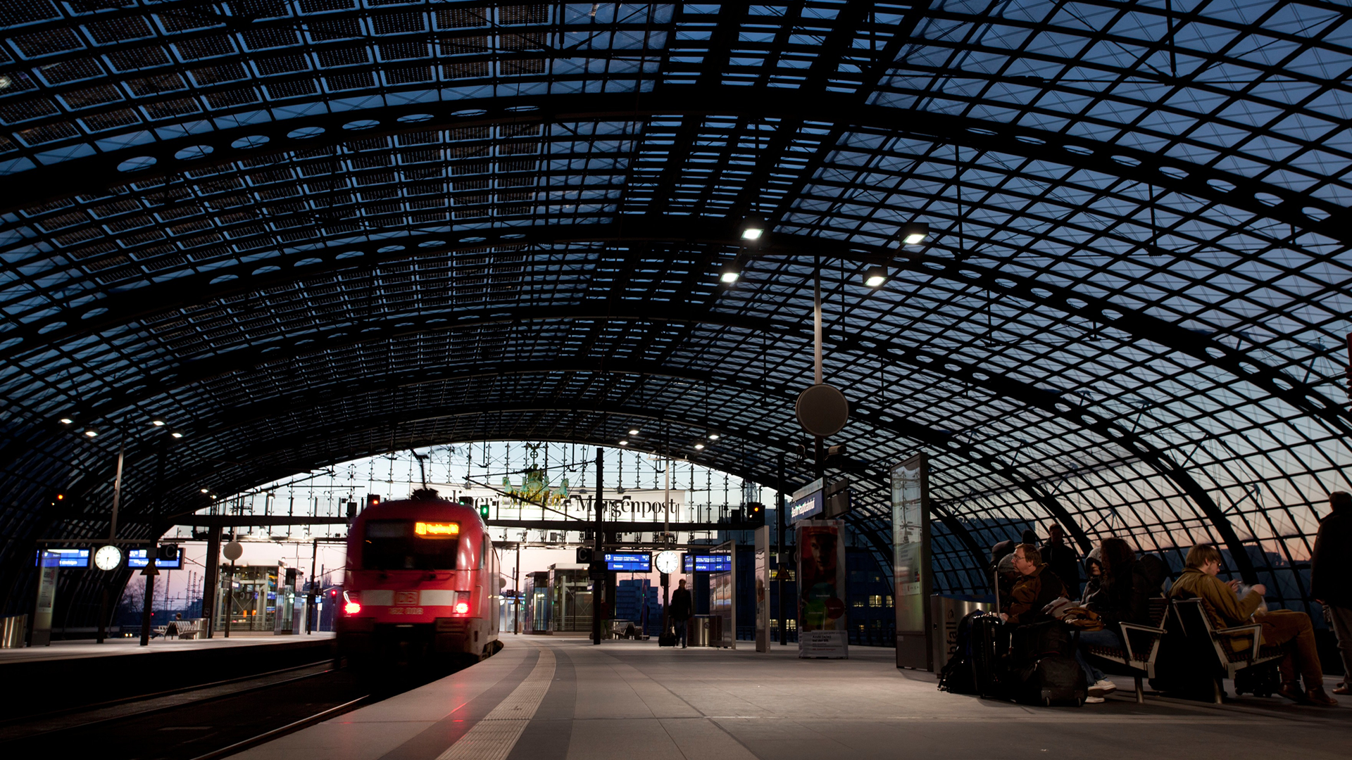 db_pressebildBahnhof Deutsche Bahn DB